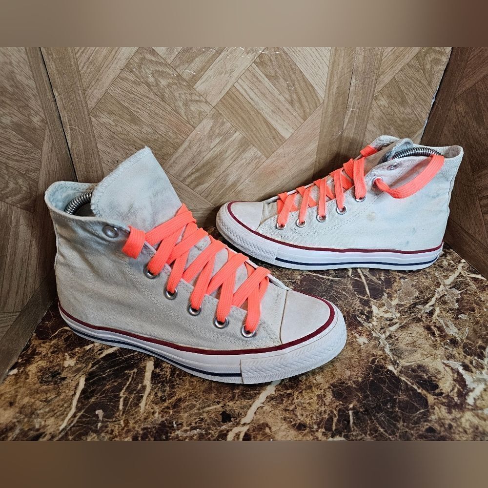 Converse women's All Star hi-top fashion dirty look size 7.     206